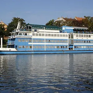 Vodnik Bateau-hôtel